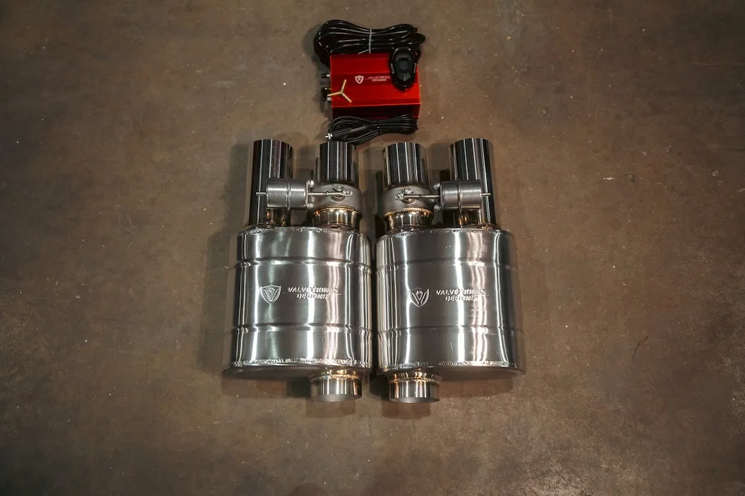 UVM.76MM.DUALOUT.X2 – VALVETRONIC Exhaust Muffler, 8-1/2 Inch Width x 5.8 Inch Height Oval T304 Stainless Steel Case ...